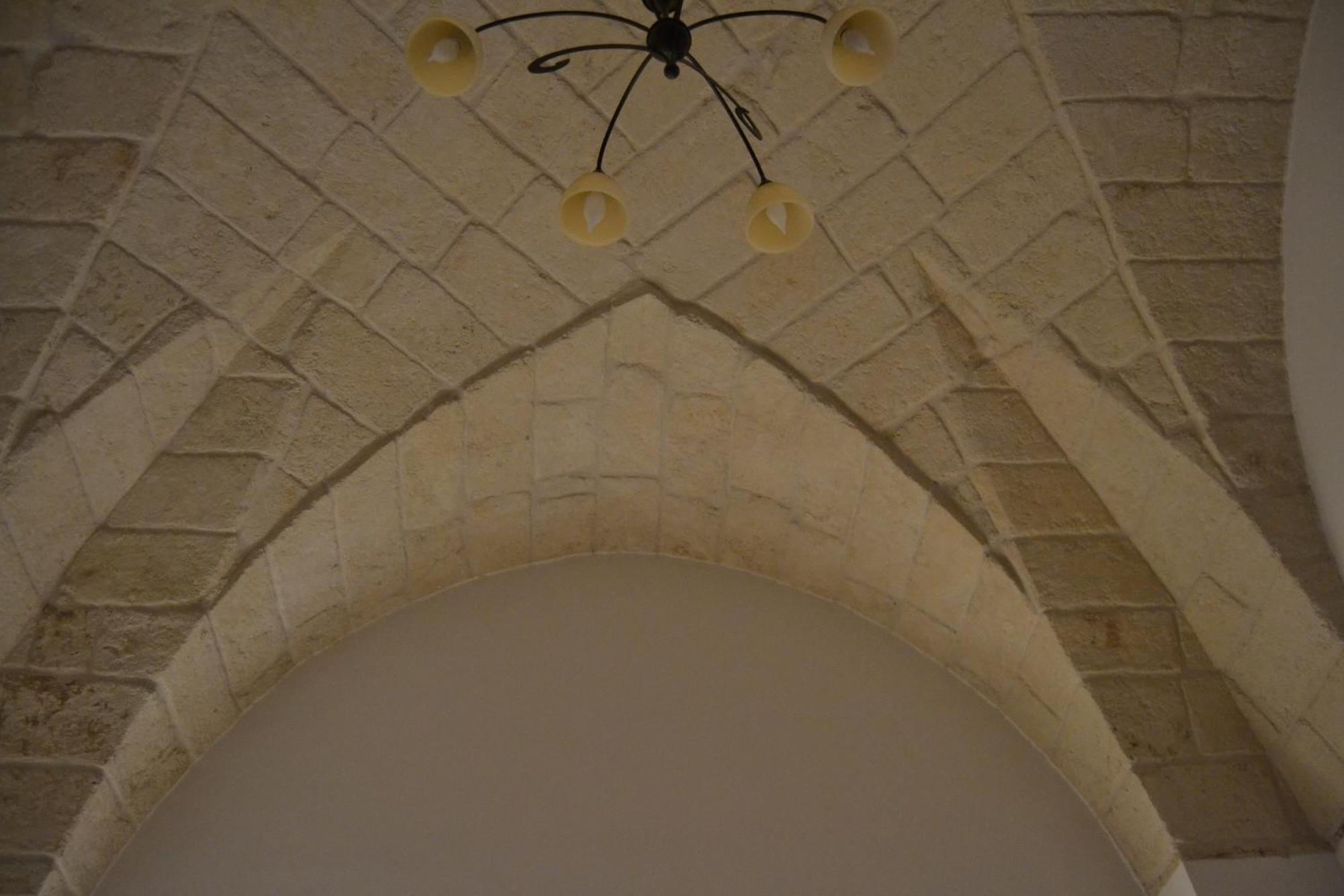 Al Borgo Antico Ristorante E B&B Crispiano Exteriör bild