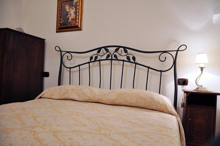 Al Borgo Antico Ristorante E B&B Crispiano Exteriör bild